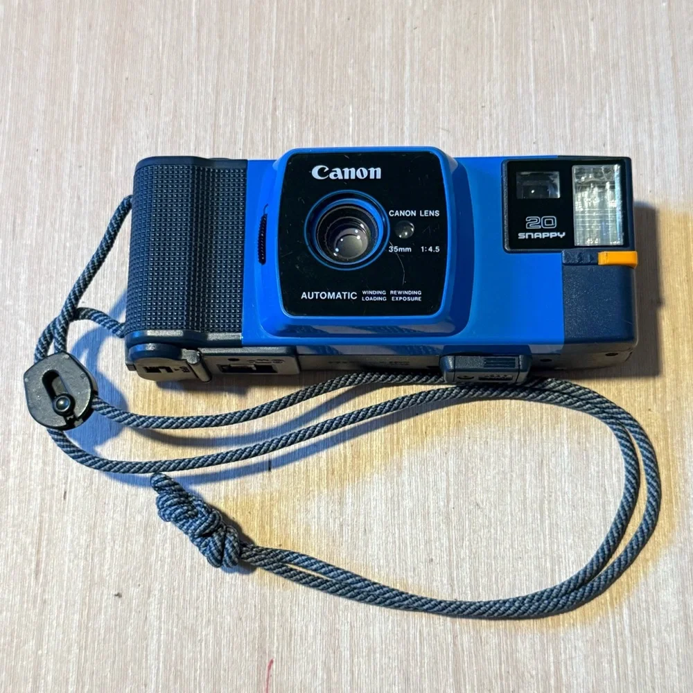 Canon Snappy 20 BLUE 35mm 1:4.5 Point & Shoot Film Camera Broken “Parts/Repair”